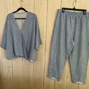 XXL (2XL) Women’s Plus Size Blue & Striped Outfit Set